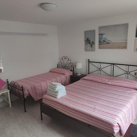 La Casa Di Maura Apartment Rimini Bagian luar foto